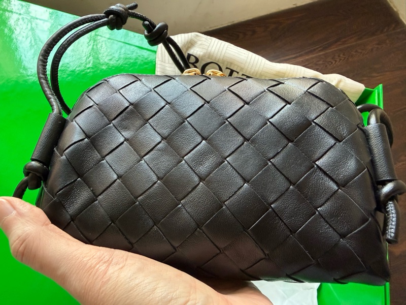 BOTTEGA VENETA Concert Pouch 斜背/肩背小包-1