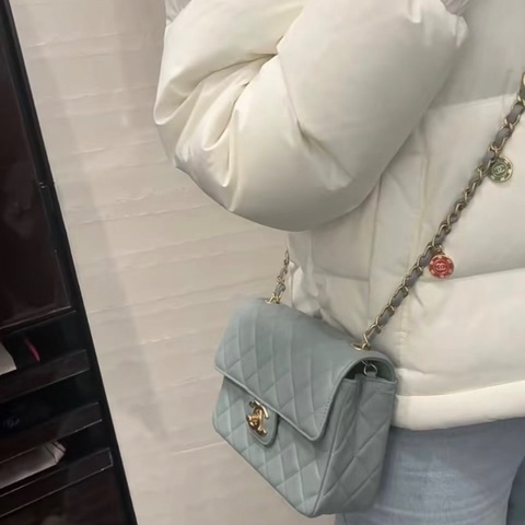 CHANEL綠松石色金扣 荔枝牛皮菱格紋肩背斜背包18*13*6.5 98新配件盒子塵袋