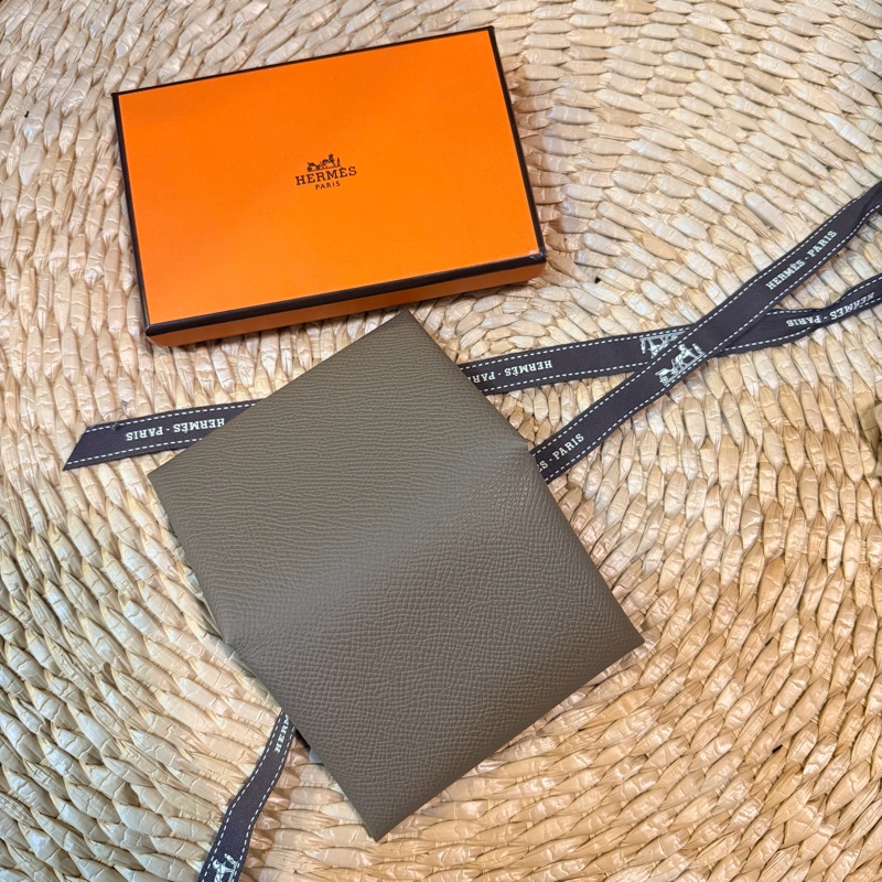 全新 愛馬仕Hermes Calvi Duo 零錢包 卡夾 大象灰 2026年專櫃購入-3