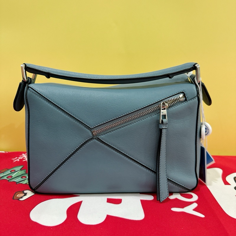 loewe 羅意威 puzzle 小號 霧霾藍 白標logo 包型很好不塌-1