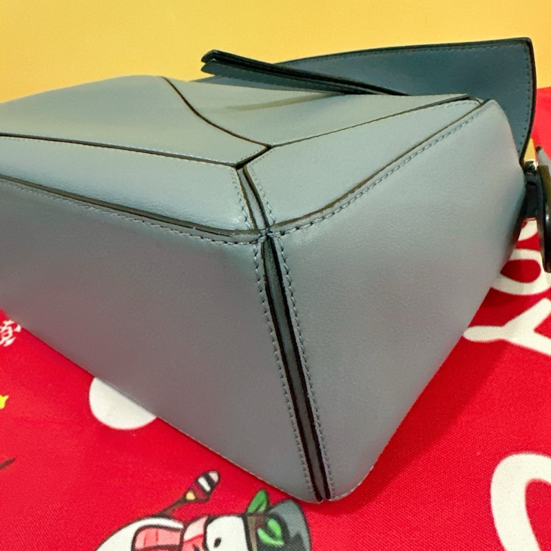 loewe 羅意威 puzzle 小號 霧霾藍 白標logo 包型很好不塌-8