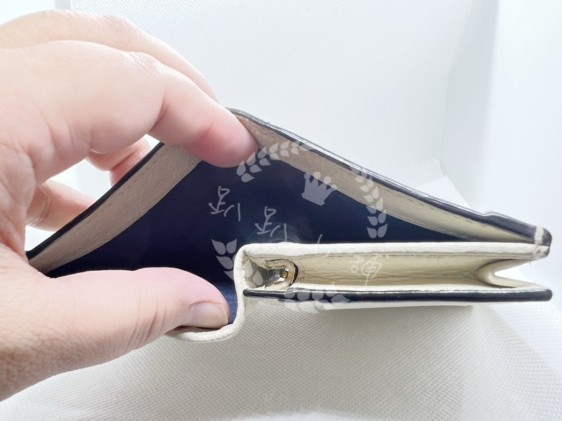 ~~趴趴小舖~~正品GUCCI Ophidia皮革短夾-12