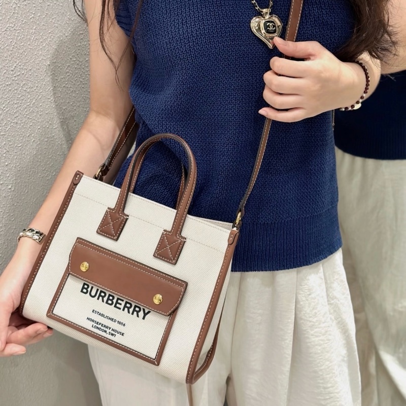 【配件滿|超可愛!】 Burberry Mini Tote 斜背包-6