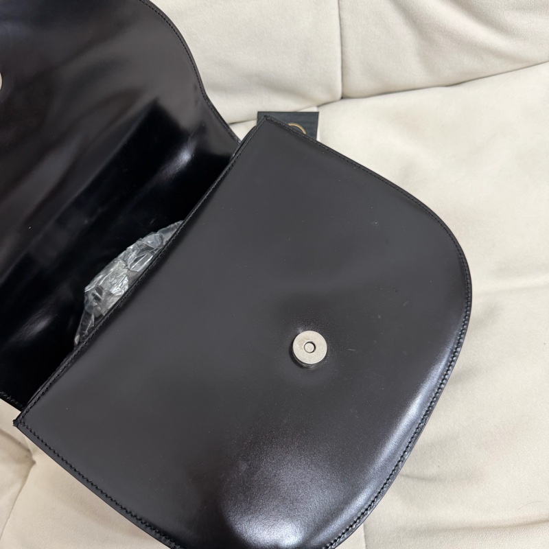 celine 黑色 搪瓷皮 銀色星球 外縫線 中古 Kelly-10