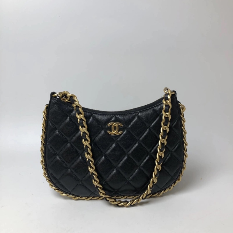 香奈兒23B 晶片款 Daily Hobo黑金粗滾邊鏈條月牙包 腋下包 -0