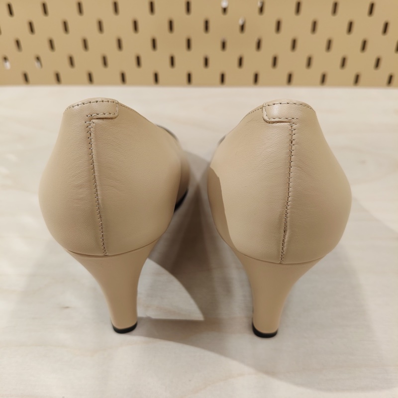 閒置新 未使用 CHANEL香奈兒/37碼/卡其色高跟鞋/裸鞋-2