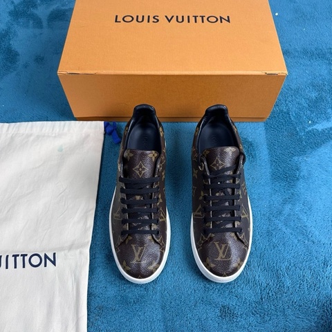 lv frontrow monogram 帆布漆面低幫板鞋老花色 37.5碼 99新閒置未使用
