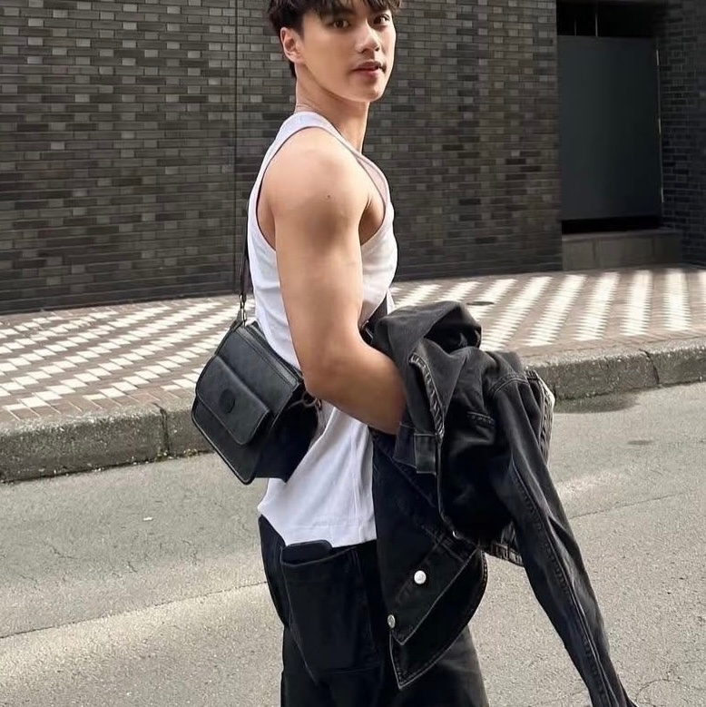 Gucci 新款郵差包 手拿包-2