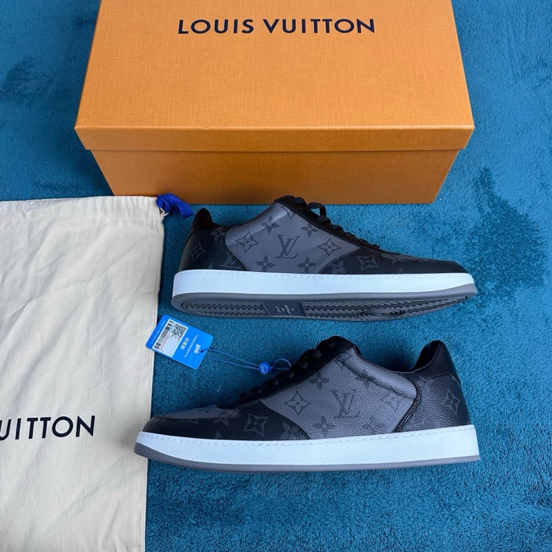 Louis Vuitton路易威登 rivoli 老花logo黑灰色 43碼閒置新-1