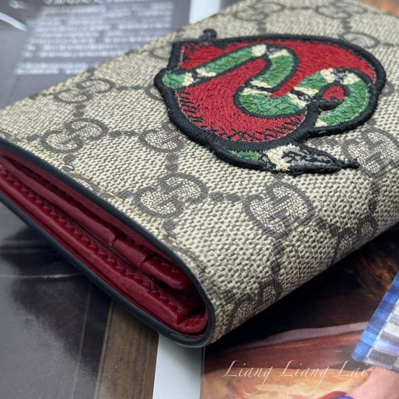 GUCCI 古馳 GG Supreme 愛心蛇刺繡短夾|卡夾-21