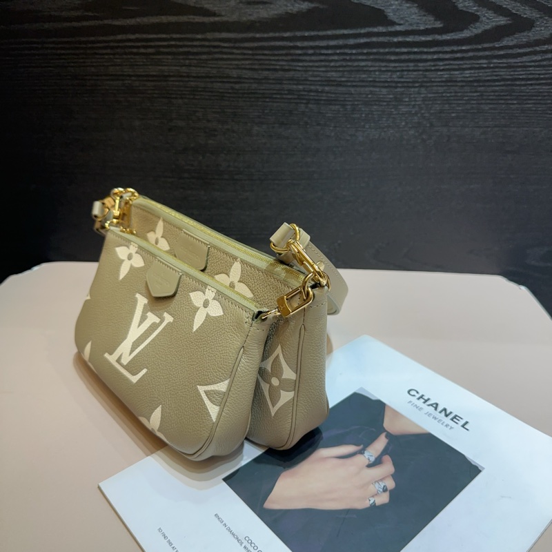 LV 卡其綠金釦二合一麻將包-2