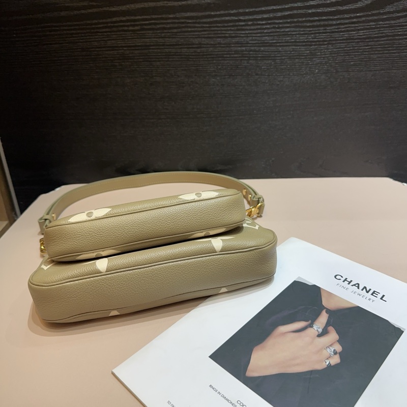 LV 卡其綠金釦二合一麻將包-4