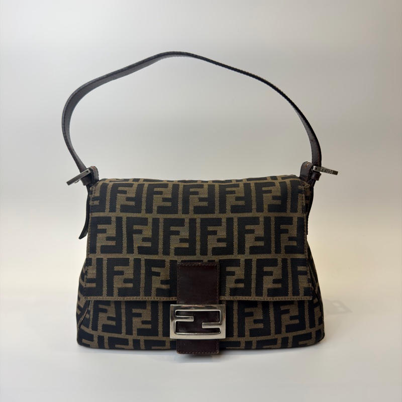 FENDI老花銀扣單肩包-5