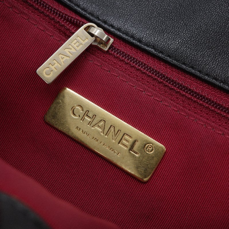 Chanel 香奈兒 19 菱格紋 黑色 小羊皮 口蓋包 雙色鍊條 肩背包-17