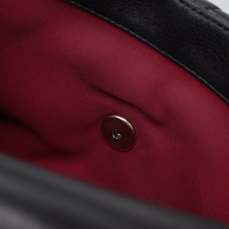 Chanel 香奈兒 19 菱格紋 黑色 小羊皮 口蓋包 雙色鍊條 肩背包-19