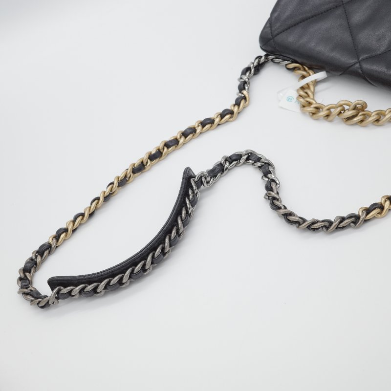 Chanel 香奈兒 19 菱格紋 黑色 小羊皮 口蓋包 雙色鍊條 肩背包-20