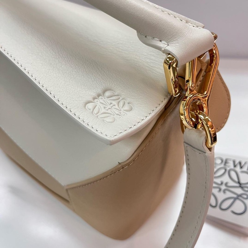 Loewe puzzle ( beige )-2