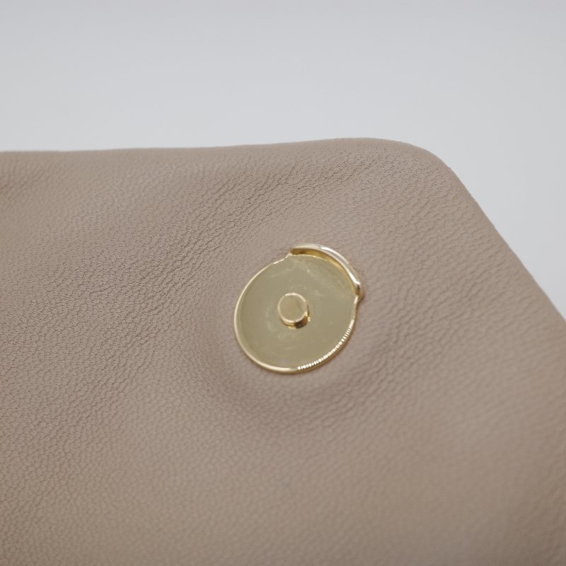 Saint Laurent 聖羅蘭 Puffer Toy 深米色 自然色 小羊皮 鍊條包 肩背包。-19