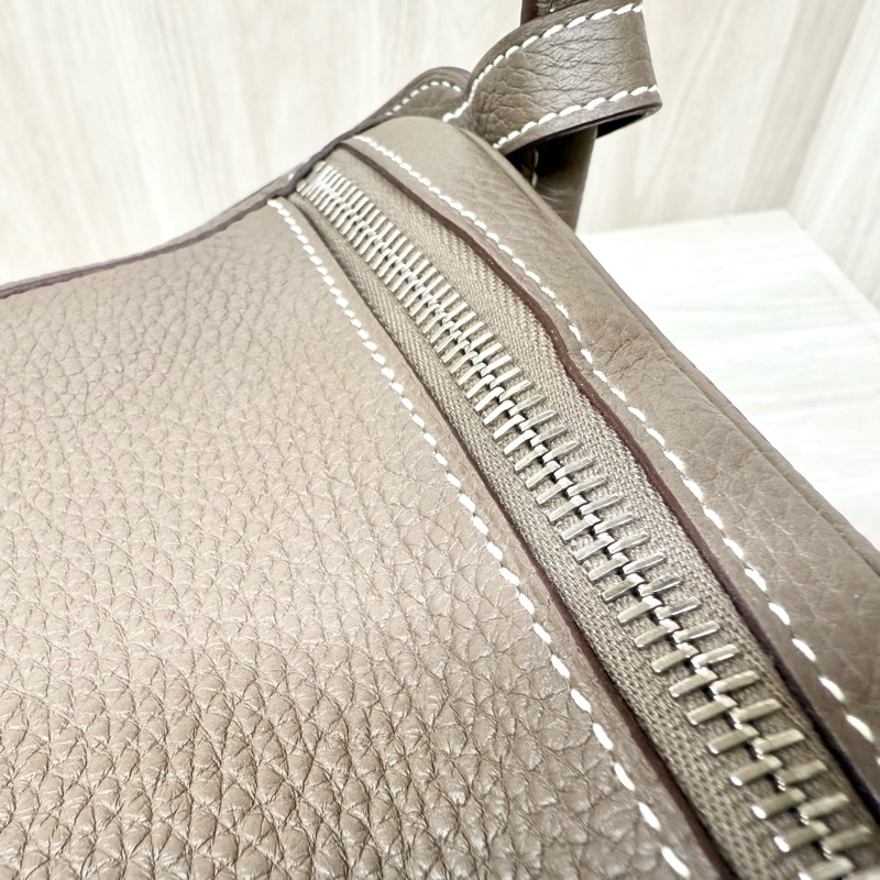 hermes大象灰TC牛皮銀釦lindy30-12