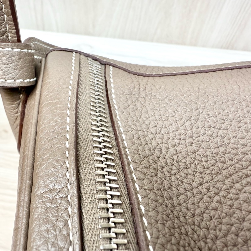 hermes大象灰TC牛皮銀釦lindy30-13