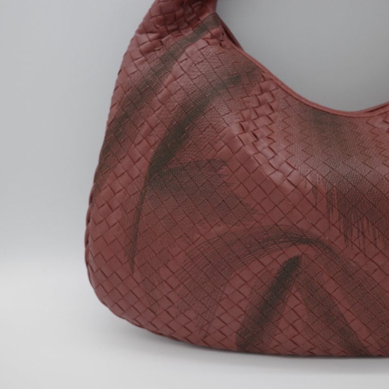 Bottega Veneta寶緹嘉 Intrecciato Hobo酒紅色編織小羊皮 肩背包-5