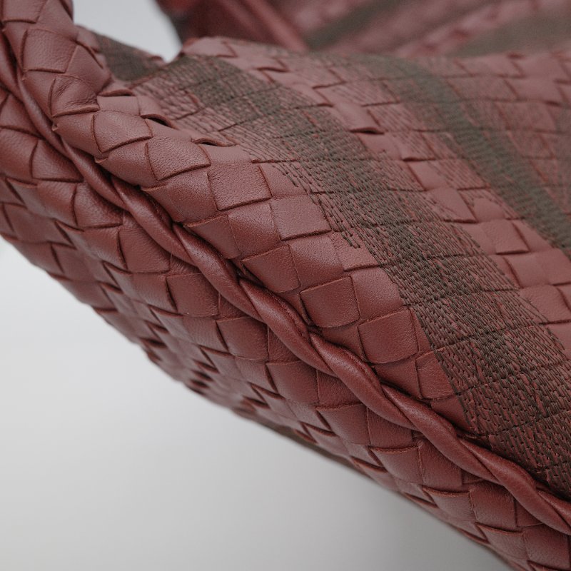 Bottega Veneta寶緹嘉 Intrecciato Hobo酒紅色編織小羊皮 肩背包-7