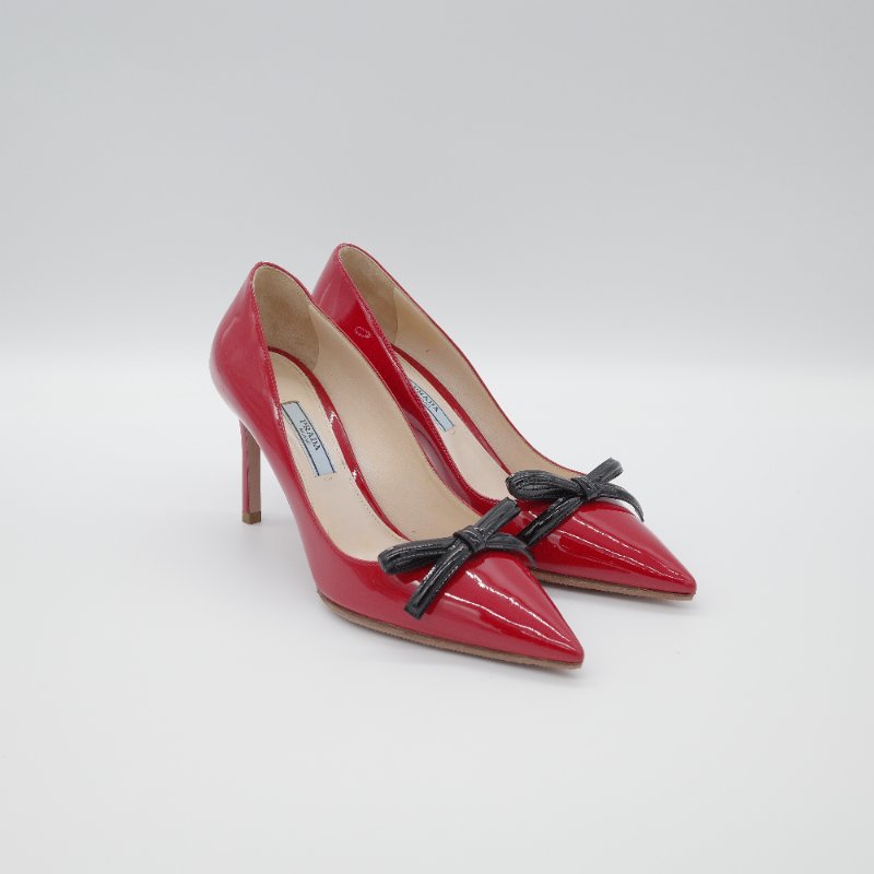 Prada普拉達 經典紅色 漆皮尖頭 高跟鞋-2