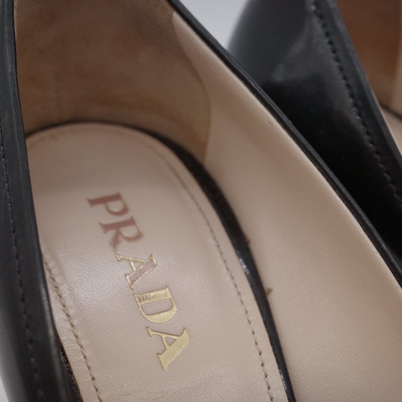 Prada 普拉達 蝴蝶結 黑色 漆皮尖頭高跟鞋-7