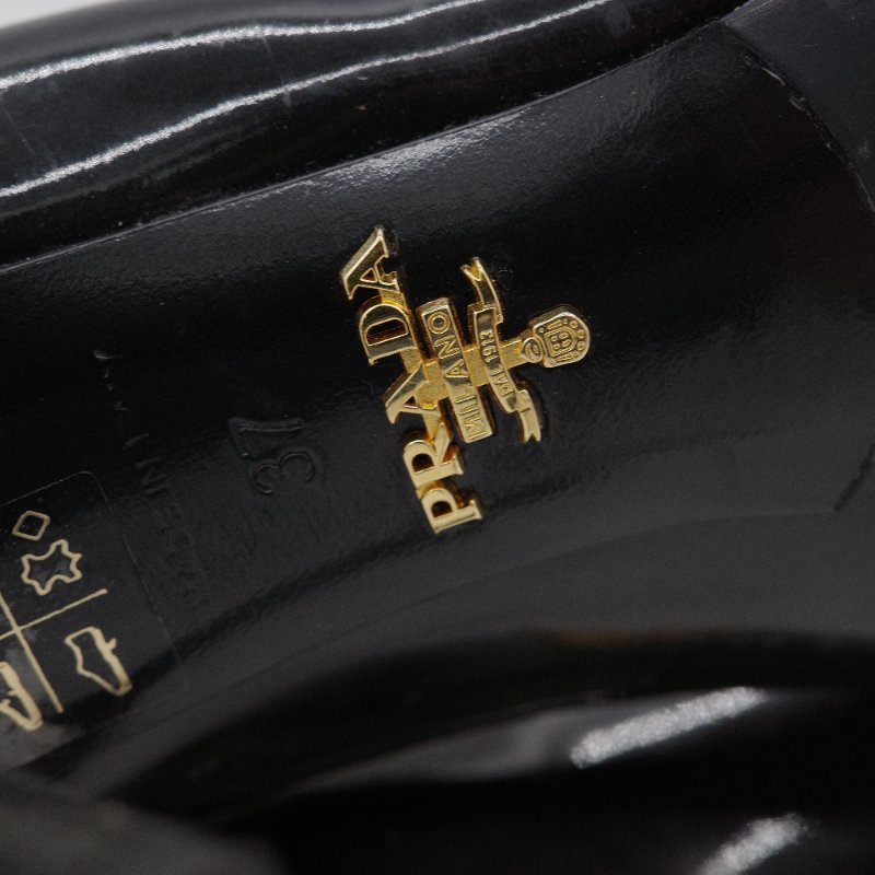 Prada 普拉達 蝴蝶結 黑色 漆皮尖頭高跟鞋-15