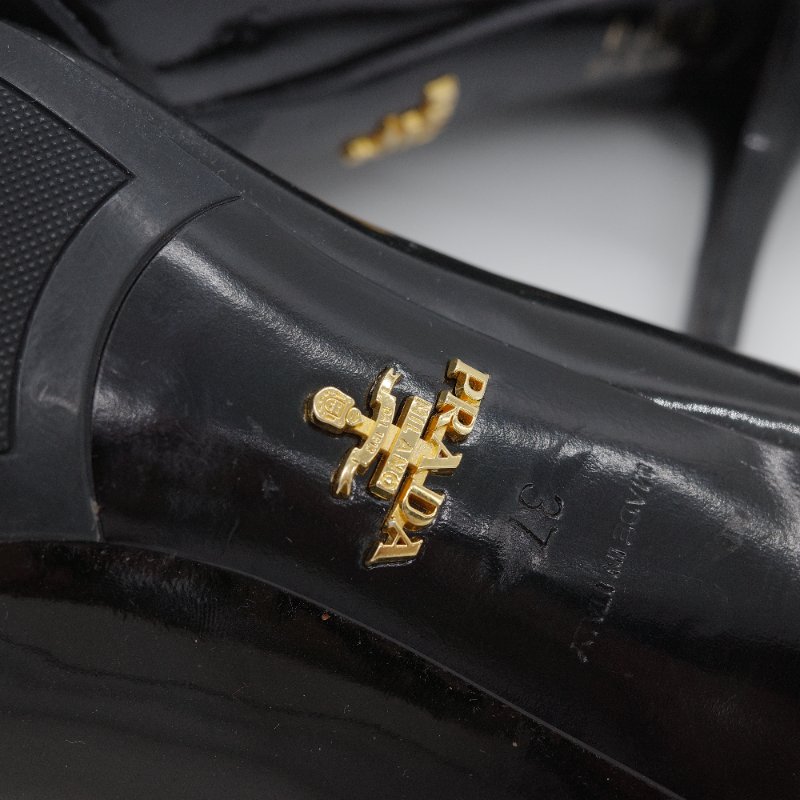 Prada 普拉達 蝴蝶結 黑色 漆皮尖頭高跟鞋-16