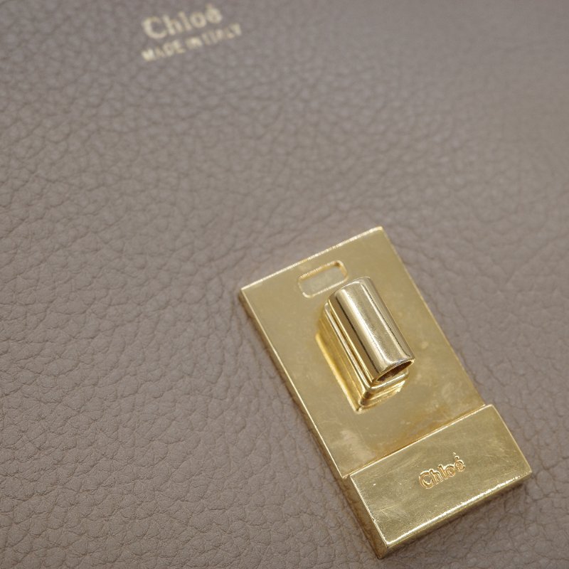 Chloé 蔻伊 Drew Motty Grey 經典灰 大象灰 小顆粒小羊皮 肩背包 鍊條斜背包-10