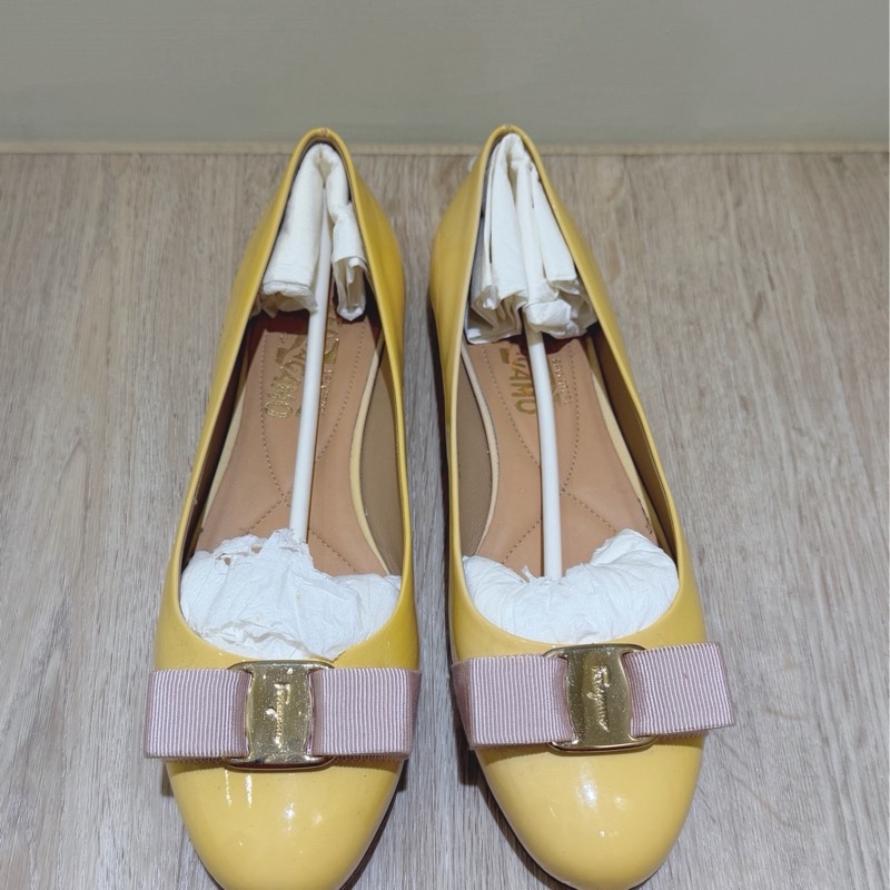 Salvatore Ferragamo 經典淑女鞋款-0