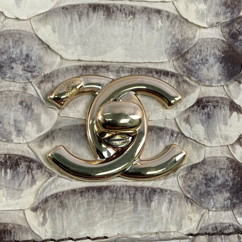 △ Chanel 香奈兒 Beige Python Gold Tone Metal Single Flap Chain 2 Way Bag No.23 米黃色蛇皮金色金屬鎖鏈肩背袋No.23 - 267002286-13