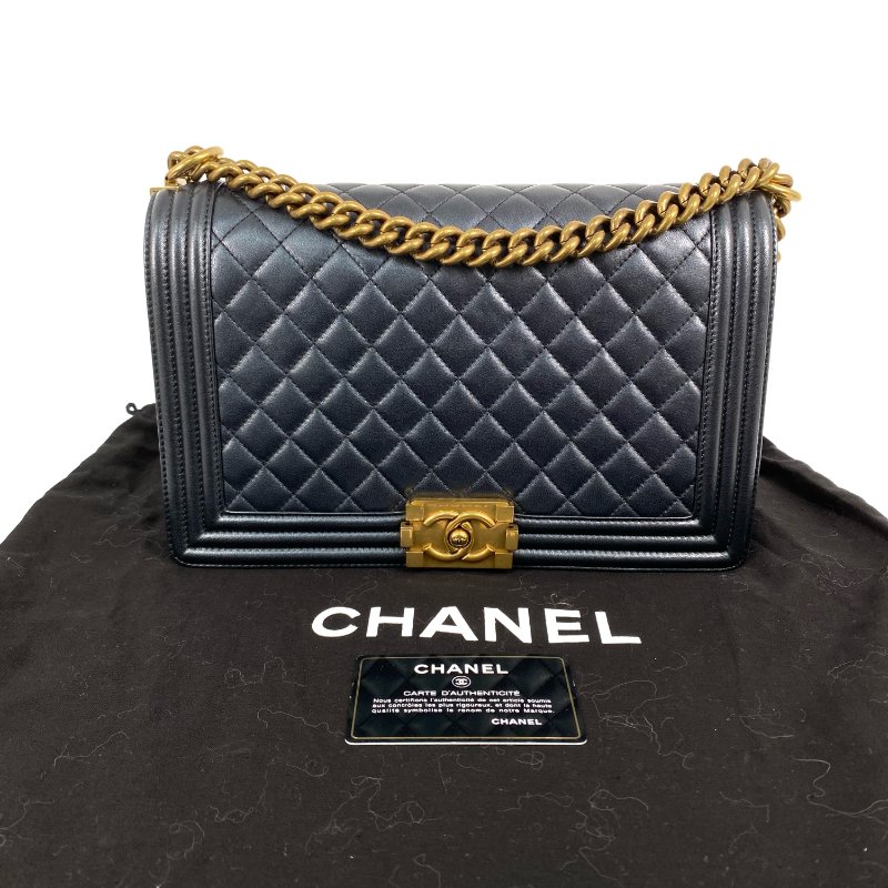 △ Chanel 香奈兒 Boy 28CM Black Lambskin Gold Stone Metal Shoulder Bag No.19 A92193 黑色小羊皮金色金屬鎖鏈肩背袋No.19 - 257028745-0