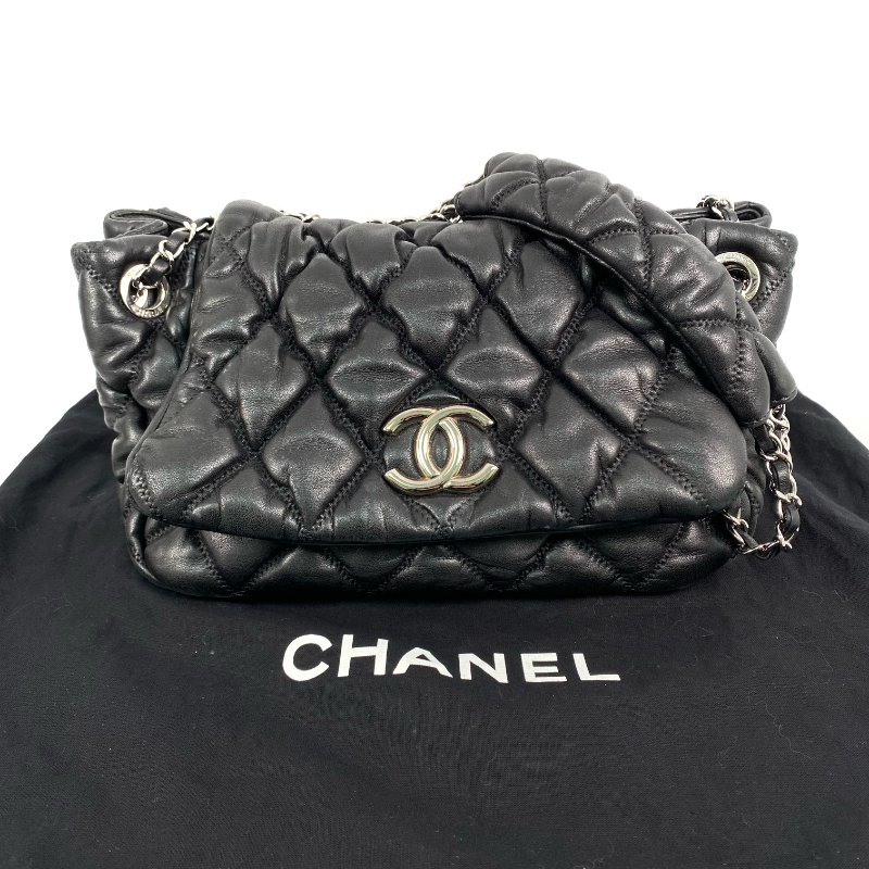 △ Chanel 香奈兒 Black Lambskin Silver Tone Metal Bubble Chain Shoulder Bag No.13 A47964 黑色小羊皮銀色金屬鎖鏈肩背袋No.13 - 267002095-0