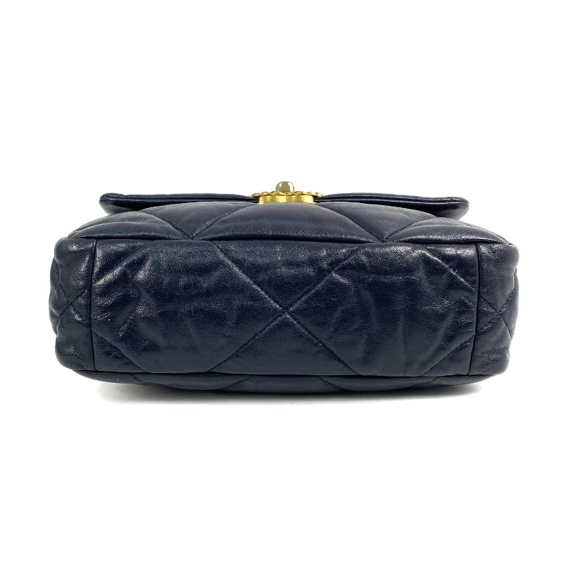 △ Chanel 香奈兒 19 Bag Navy Shiny Lambskin Silver And Gold Tone Metal, Ruthenium-Finish Metal Chain Shoulder Bag No.29 AS1160 深藍色亮面小羊皮銀色和金色金屬,鍍釕金屬鎖鏈肩背袋No.29 - 267002024-5