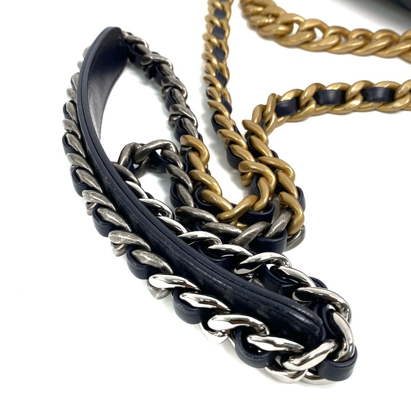 △ Chanel 香奈兒 19 Bag Navy Shiny Lambskin Silver And Gold Tone Metal, Ruthenium-Finish Metal Chain Shoulder Bag No.29 AS1160 深藍色亮面小羊皮銀色和金色金屬,鍍釕金屬鎖鏈肩背袋No.29 - 267002024-8