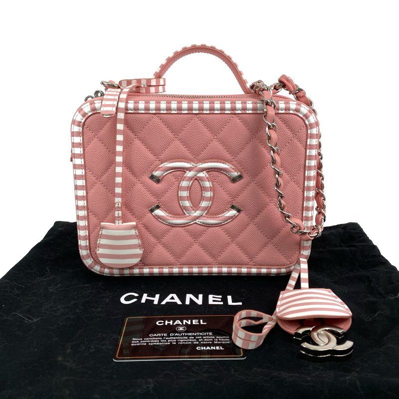 △ Chanel 香奈兒 Pink And White Caviar Skin Silver Tone Metal Filigree Vanity Case No.27 A93343 粉紅色和白色粒紋小牛皮銀色金屬鎖鏈化妝箱No.27 - 267002161-0
