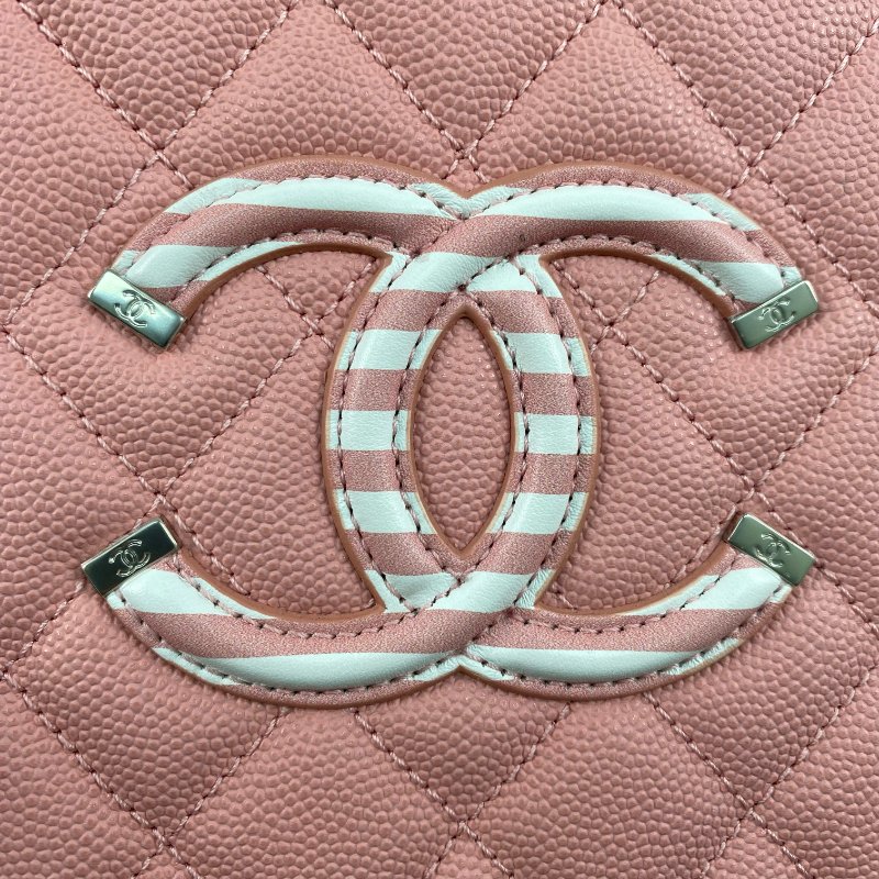 △ Chanel 香奈兒 Pink And White Caviar Skin Silver Tone Metal Filigree Vanity Case No.27 A93343 粉紅色和白色粒紋小牛皮銀色金屬鎖鏈化妝箱No.27 - 267002161-9