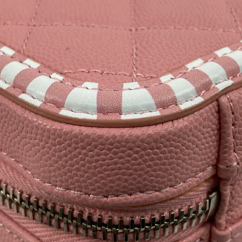 △ Chanel 香奈兒 Pink And White Caviar Skin Silver Tone Metal Filigree Vanity Case No.27 A93343 粉紅色和白色粒紋小牛皮銀色金屬鎖鏈化妝箱No.27 - 267002161-11