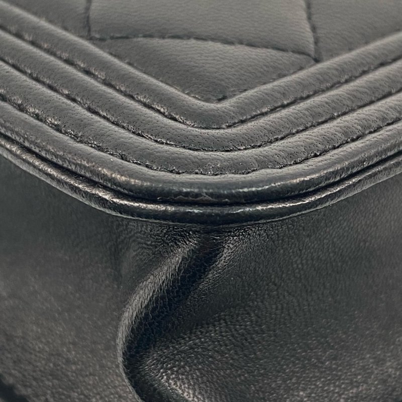 △ Chanel 香奈兒 Black Lambskin Gold Tone Metal Boy Wallet On Chain No.20 A80287 黑色小羊皮金色金屬鎖鏈銀包No.20 - 267001625-10