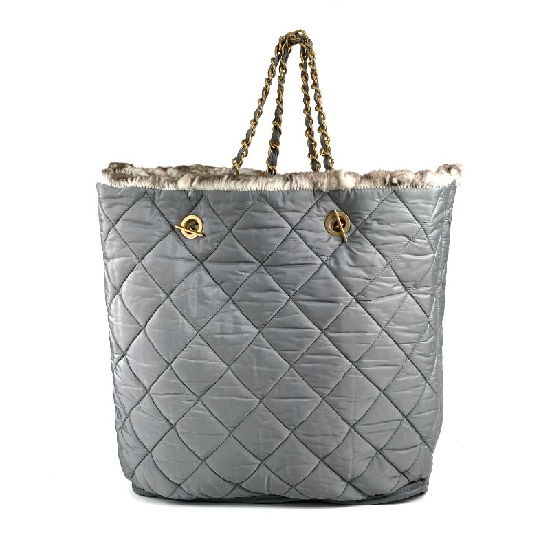 △ Chanel 香奈兒 Grey Blue Nylon And Rabbit Hair Gold Tone Metal Chain Tote Bag No.15 灰藍色尼龍和兔毛金色金屬鎖鏈托特袋No.15 - 267000127-1