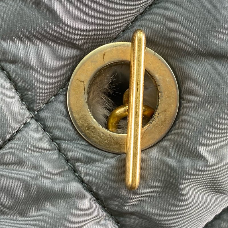 △ Chanel 香奈兒 Grey Blue Nylon And Rabbit Hair Gold Tone Metal Chain Tote Bag No.15 灰藍色尼龍和兔毛金色金屬鎖鏈托特袋No.15 - 267000127-13