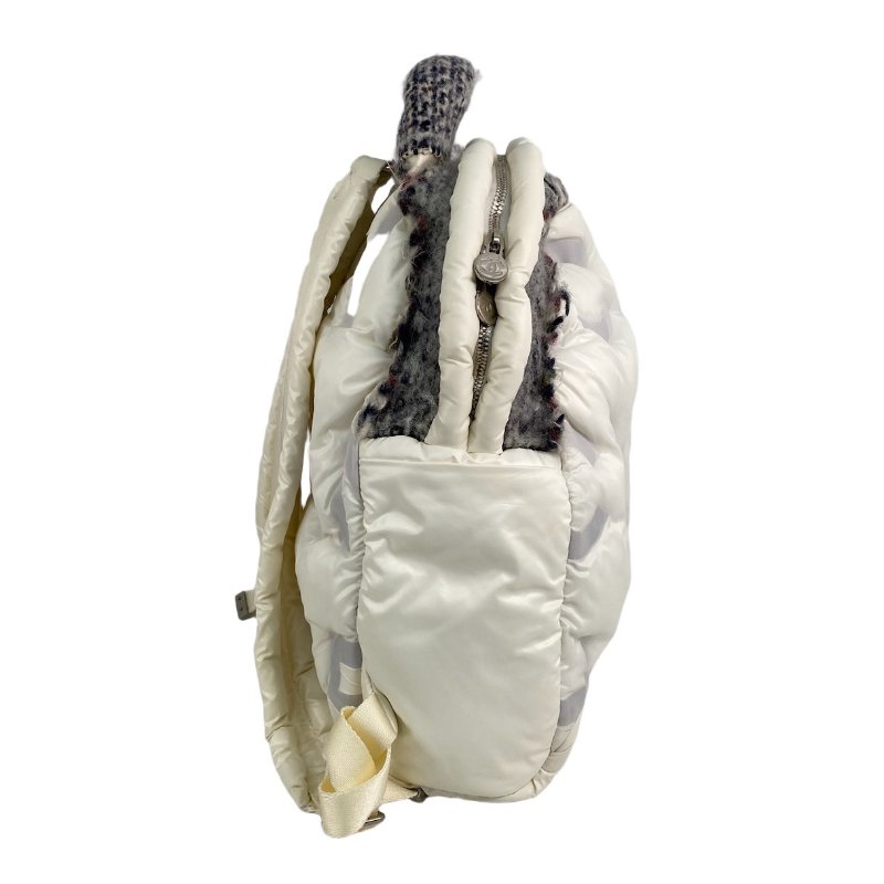 △ Chanel 香奈兒 White Nylon Silver Tone Metal Backpack No.26 白色尼龍銀色金屬背包No.26 - 267000906-3