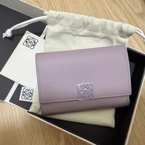 LOEWE 2025新色 三折錢包