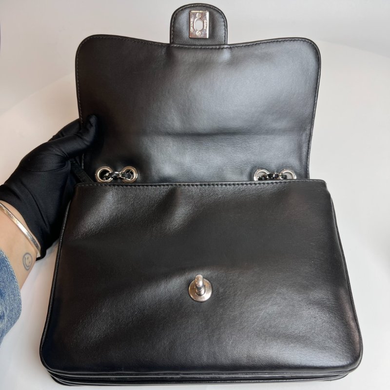 CHANEL 羊皮菱格紋單肩斜肩包 黑銀 16開-5