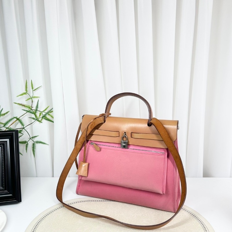 SH Zym 專櫃價2.1折!愛馬仕/Hermes 框p herbag31 粉色彩帆布包 經典粉色彩帆布搭配棕色牛皮邊框,銀色五金配件 大氣百搭 專櫃價:23500.00-4