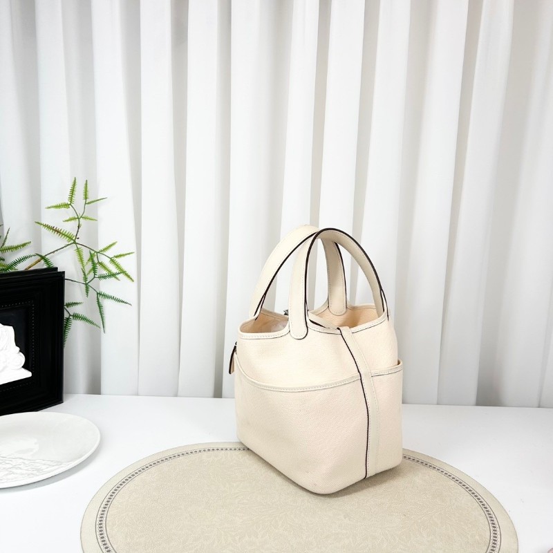 專櫃價4.7折!愛馬仕/Hermes Picotin Lock Cargo菜籃子18 奶油白 銀扣 帆布拼Swift皮 手提包 經典簡約 公價31400-4