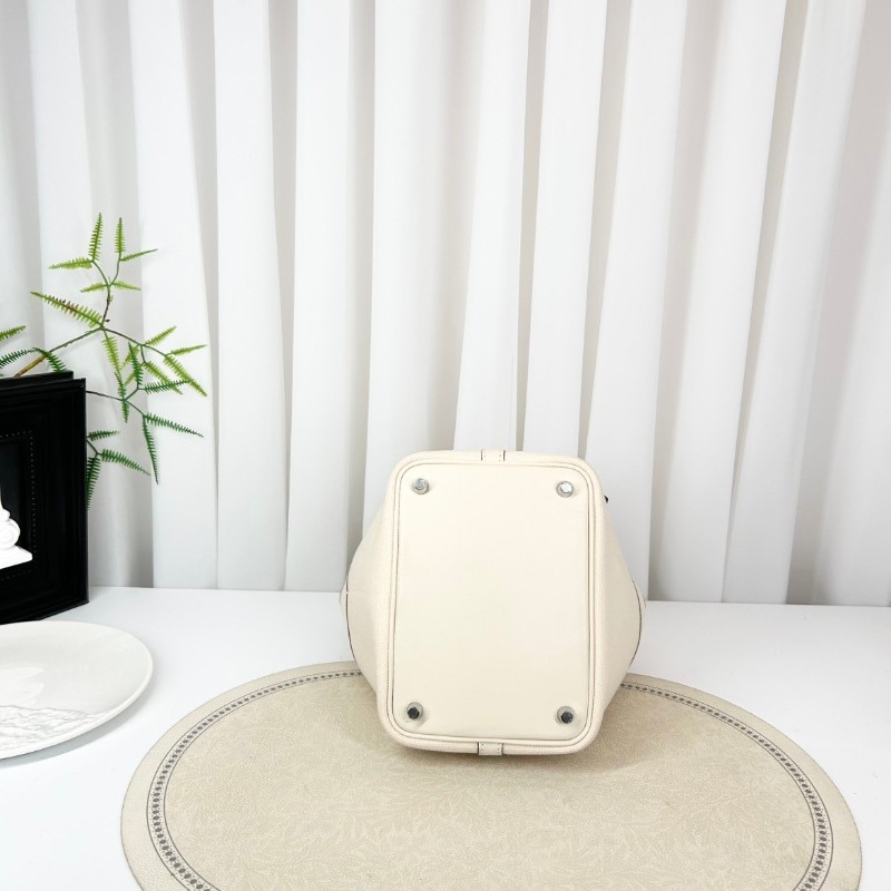 專櫃價4.7折!愛馬仕/Hermes Picotin Lock Cargo菜籃子18 奶油白 銀扣 帆布拼Swift皮 手提包 經典簡約 公價31400-10