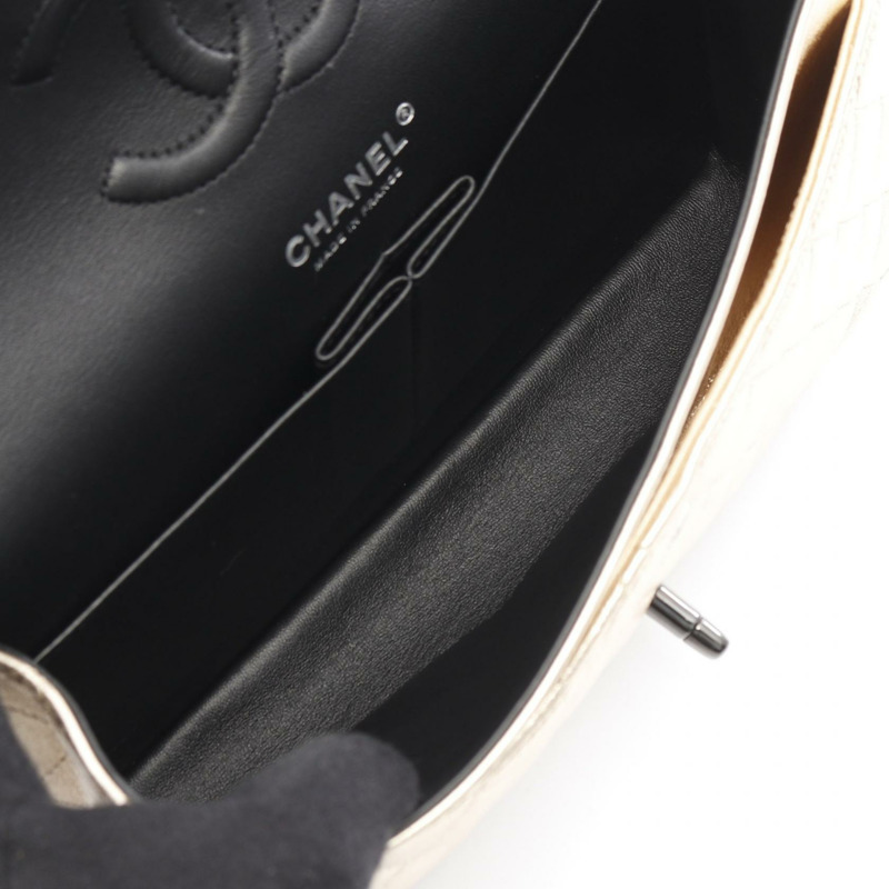 香奈兒 (CHANEL) Matelasse W 翻蓋鏈條肩背包,羊皮材質,金色,二手,女士 CC-2